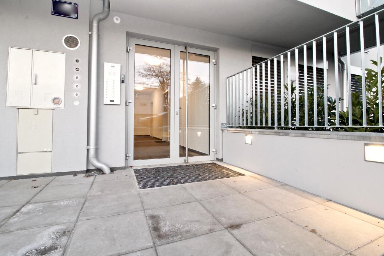 Balcony/Pool/Free Parking Garage Studio Vienna Exterior photo