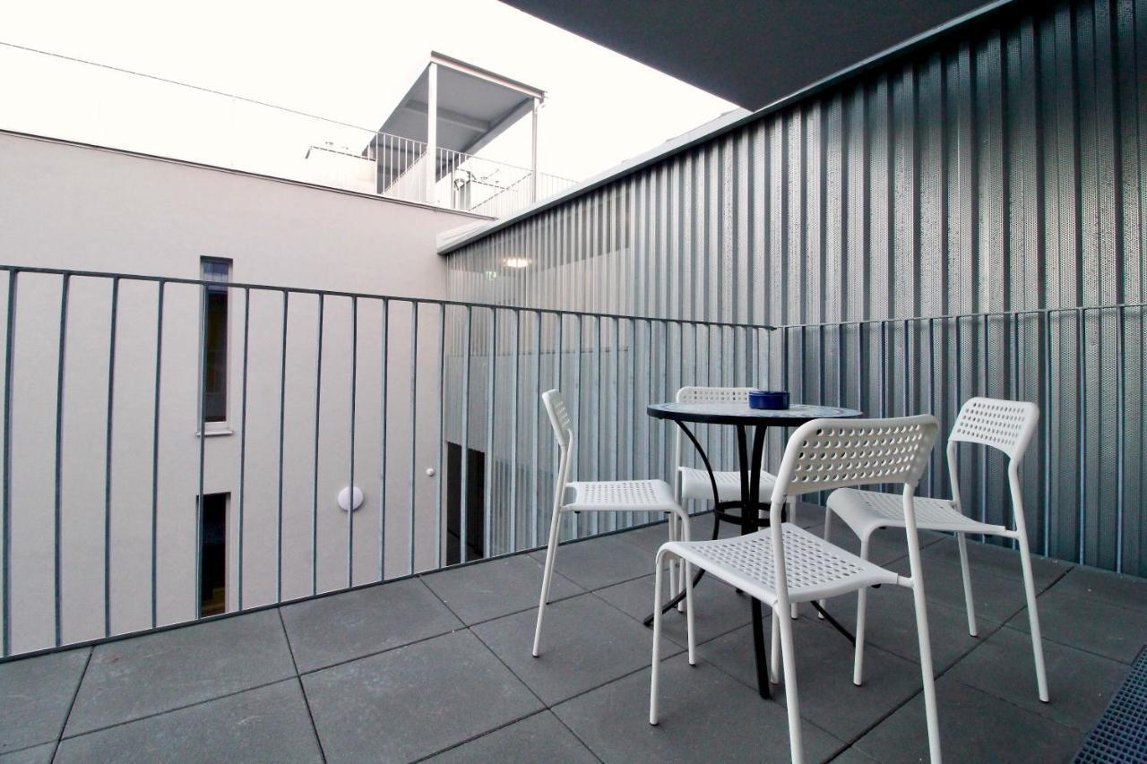 Balcony/Pool/Free Parking Garage Studio Vienna Exterior photo