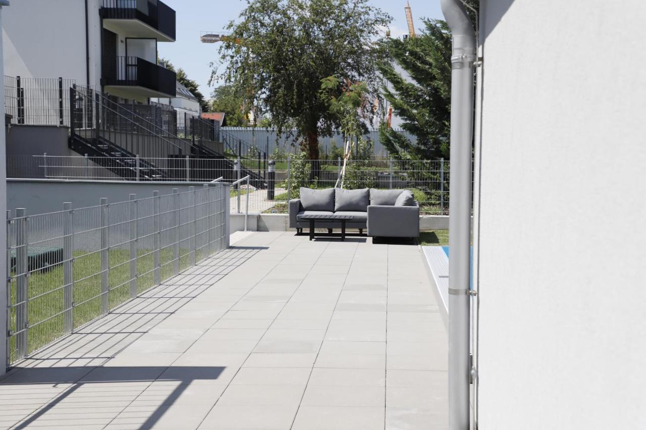 Balcony/Pool/Free Parking Garage Studio Vienna Exterior photo